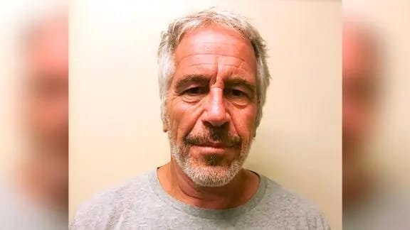 CBS: Эпштейн жаловался на то, что сокамерник хочет его убить, за 2,5 недели до своей смерти