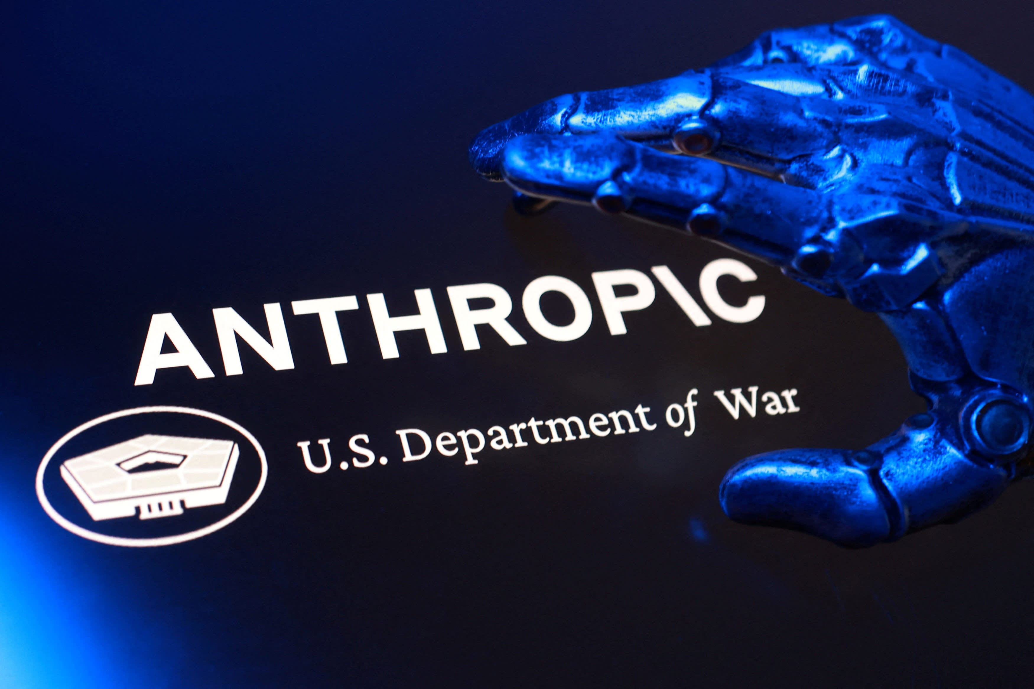 Anthropic подала в суд на Минобороны США после признания компании «риском для цепочки поставок»