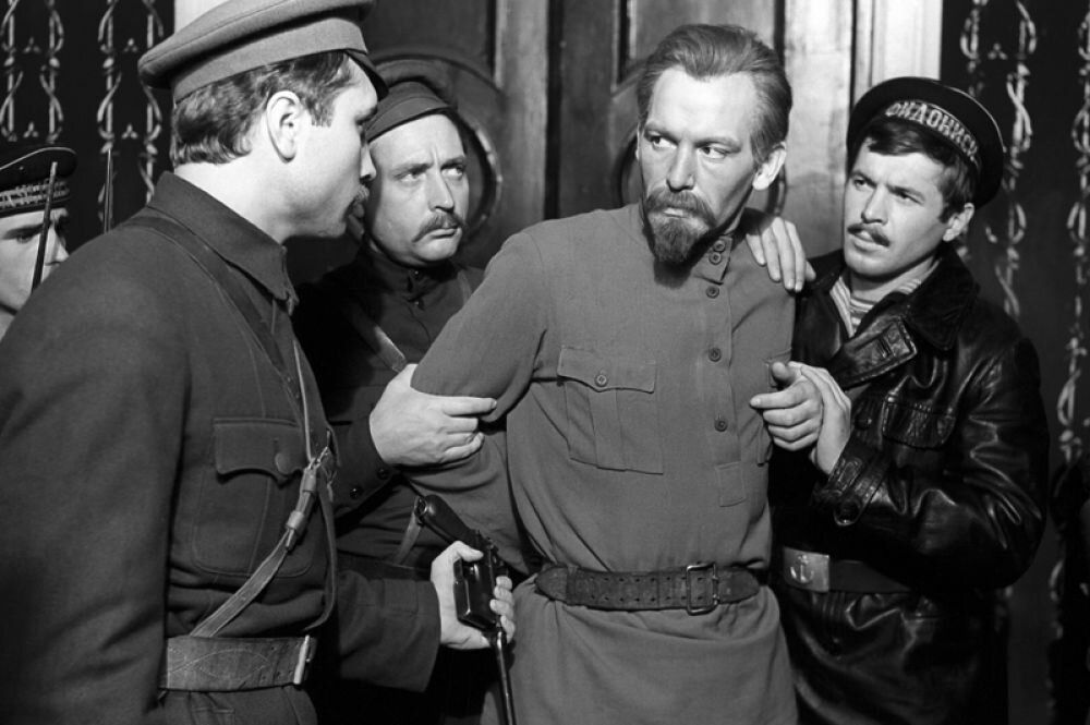 Арест Дзержинского. Кадр из советского фильма «Шестое июля» (1968 г.)