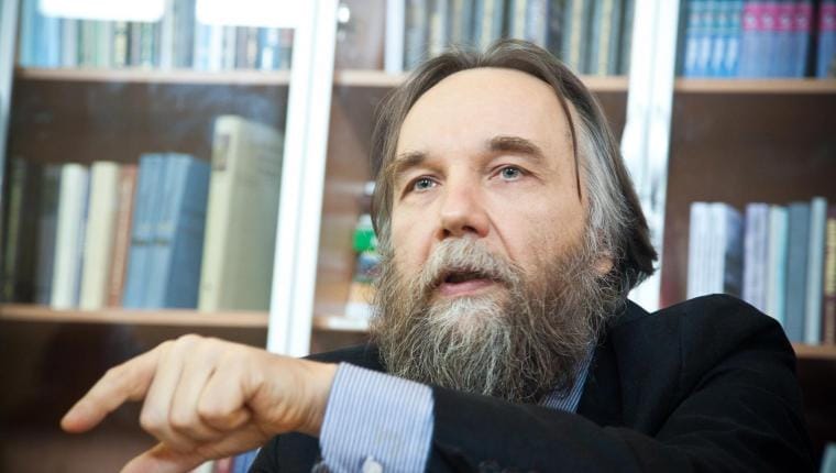«Моя дочь положила жизнь на алтарь победы» — Александр Дугин впервые выступил с обращением после убийства дочери Дарьи