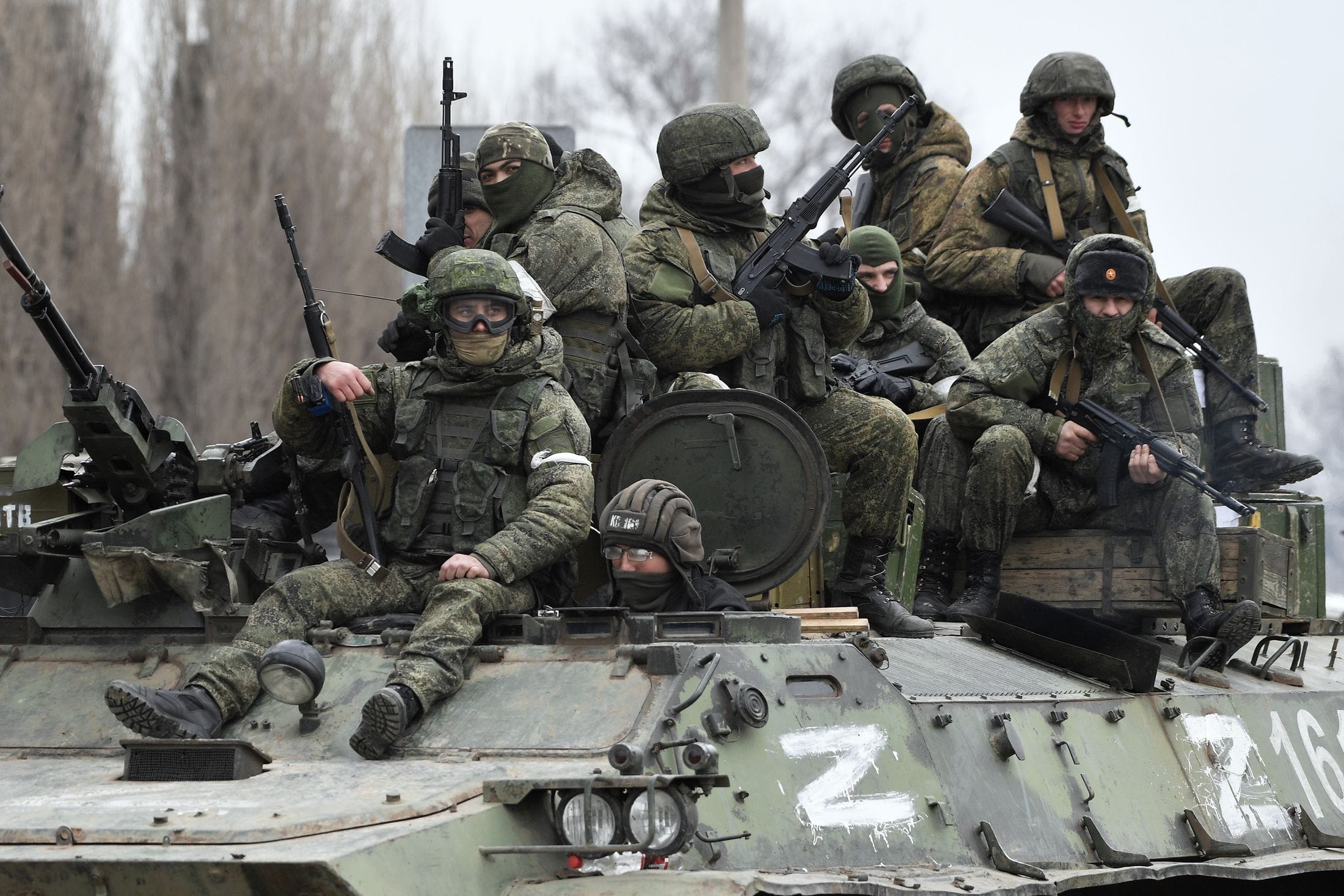 В России стартовал сбор заявок от вернувшихся из Украины военных, их переучат на чиновников. Чему будут учить — организаторы не знают