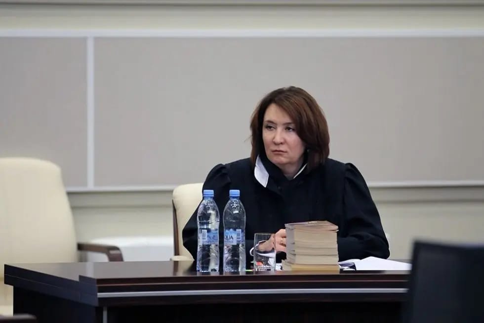 У «золотой судьи» Хахалевой конфисковали 73 участка и около 100 зданий